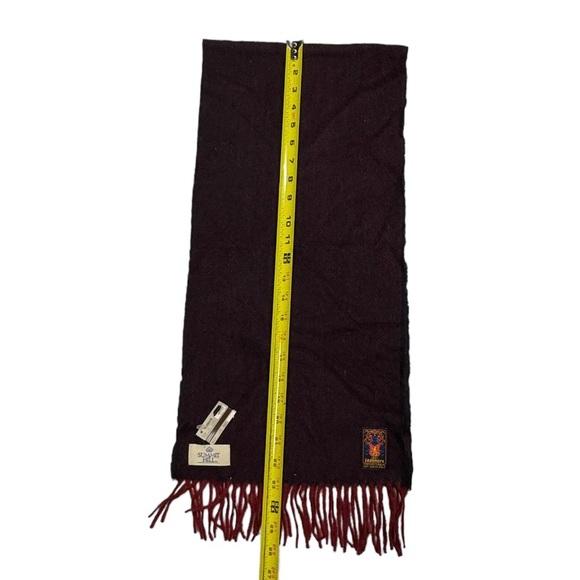 Summit Hill burgundy 100% Cashmere scarf NWT, never worn in perfect condition! - Picture 3 of 8